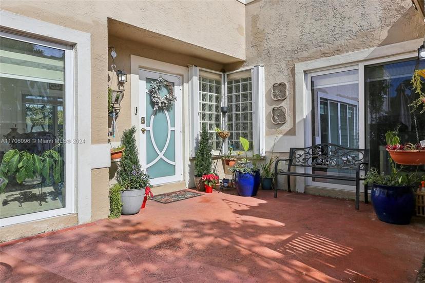 Picture of 10949 Mainsail Dr, Cooper City FL 33026