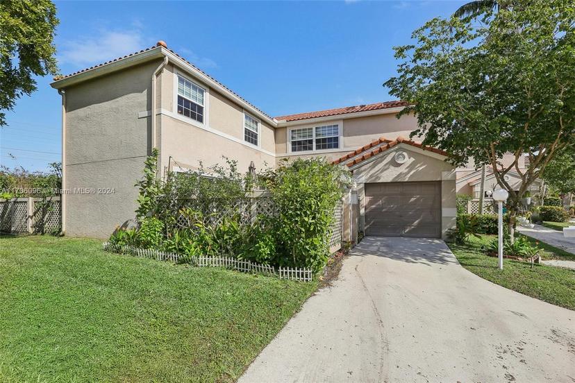 Picture of 10949 Mainsail Dr, Cooper City FL 33026