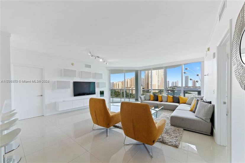 Picture of 3131 NE 188Th St # 904, Aventura FL 33180