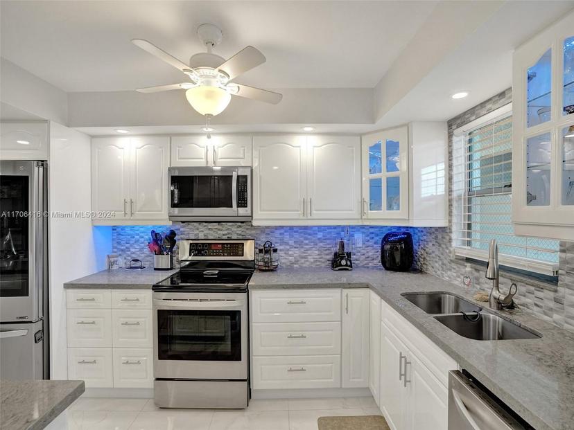 Picture of 5860 NW 44Th St # 314, Lauderhill FL 33319