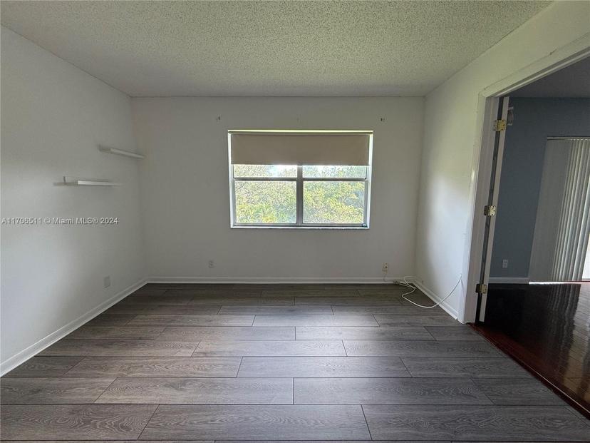 Picture of 6100 S Falls Cir Dr # 411, Lauderhill FL 33319