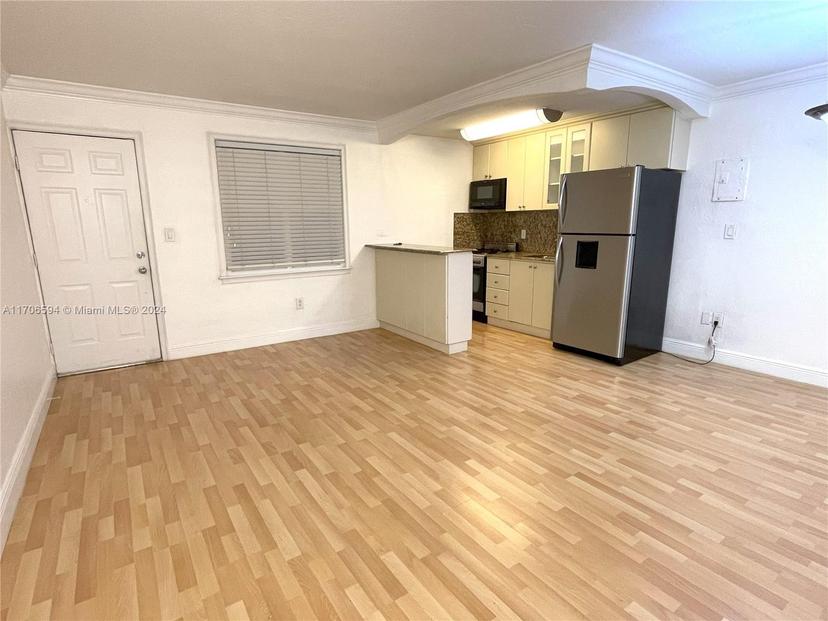 Picture of 3245 Virginia St # 39, Miami FL 33133