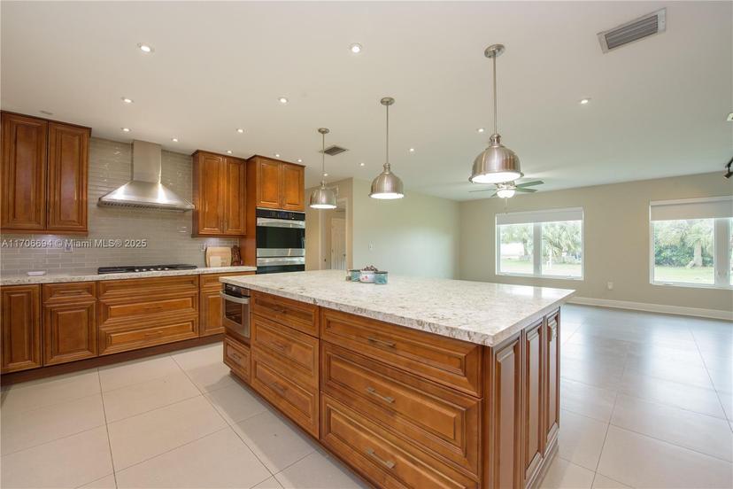 Picture of 16405 SW 228Th St, Miami FL 33170