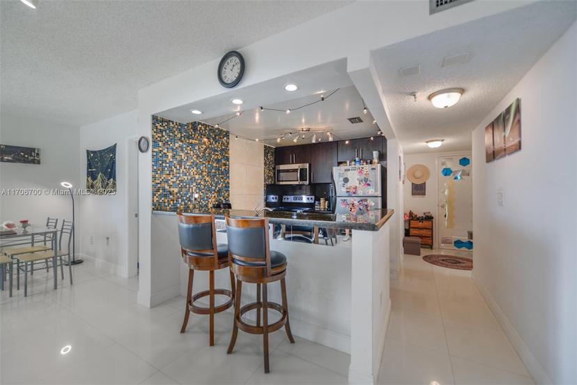 Picture of 800 N Miami Ave # 809, Miami FL 33136