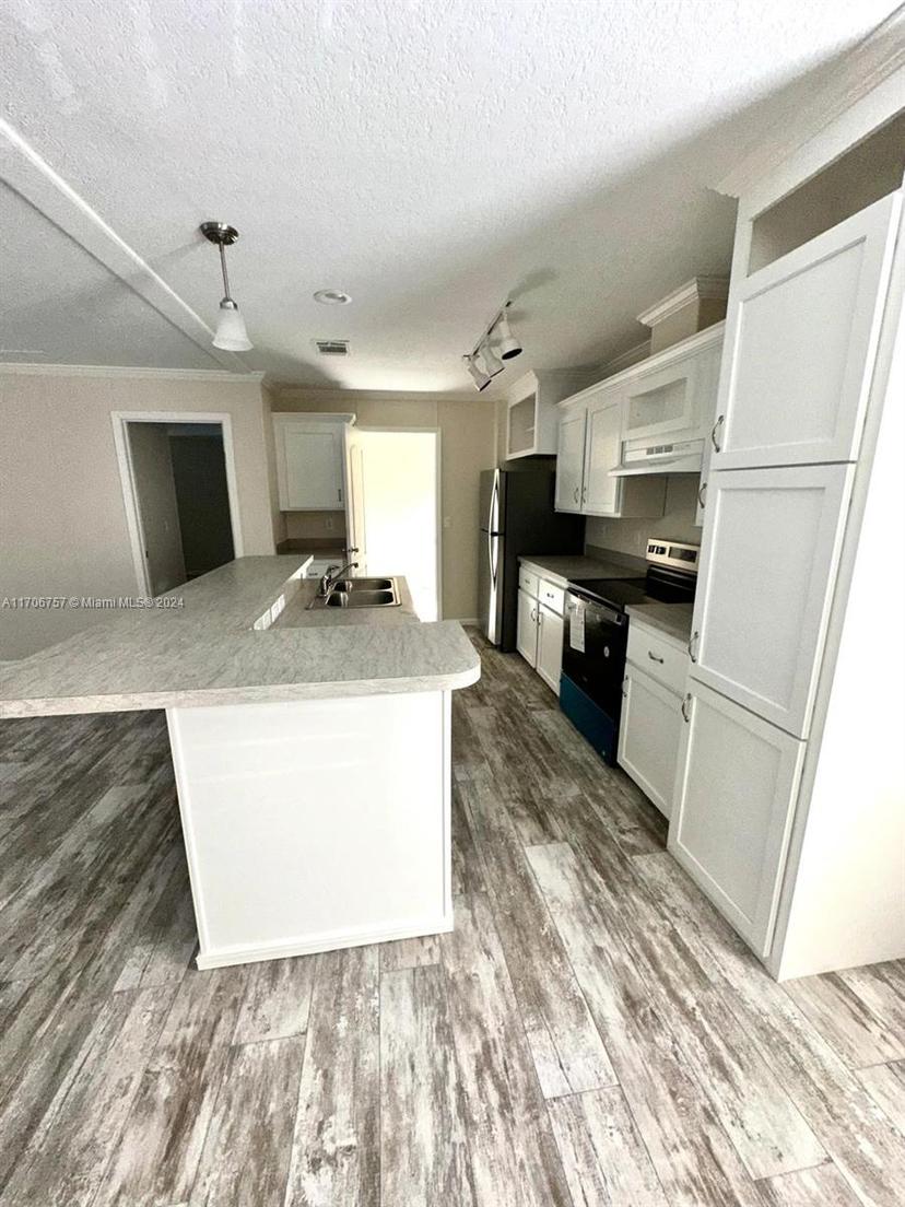 Picture of 404 NW 134Th Av, Plantation FL 33325