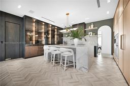 Picture of 2905 Paddock Rd, Weston, FL 33331