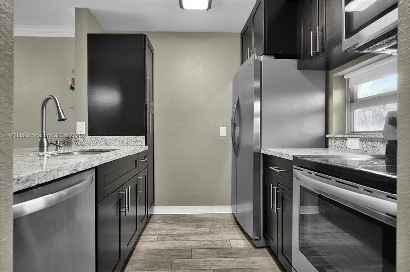 Picture of 8550 N Sherman Cir # 105, Miramar FL 33025