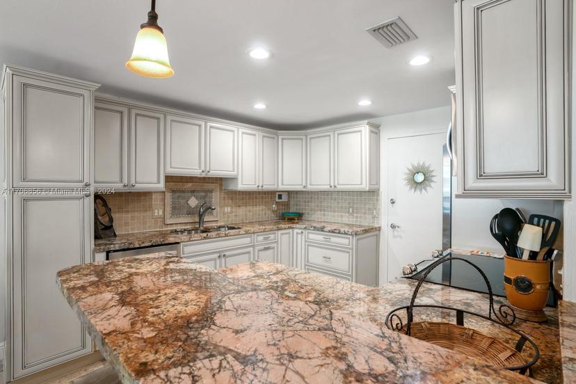 Picture of 3505 S Ocean Dr # 708, Hollywood FL 33019