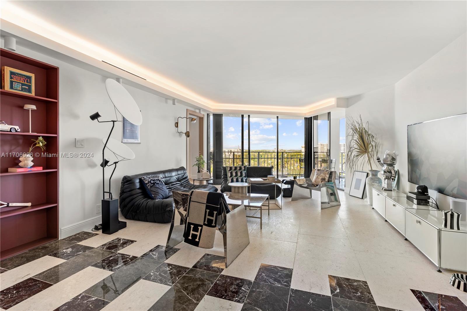 Picture of 4000 NE Towerside Ter # 1109, Miami, FL 33138