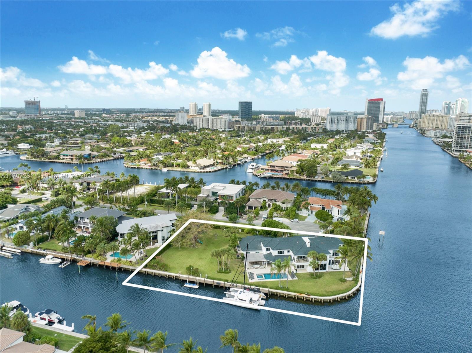 Picture of 101 Holiday Dr, Hallandale Beach, FL 33009