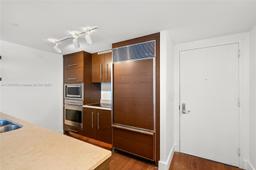 Picture of 475 Brickell Ave # 2711, Miami, FL 33131