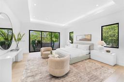 Picture of 11001 SW 65Th Ave, Pinecrest, FL 33156