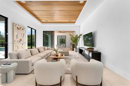Picture of 11001 SW 65Th Ave, Pinecrest, FL 33156
