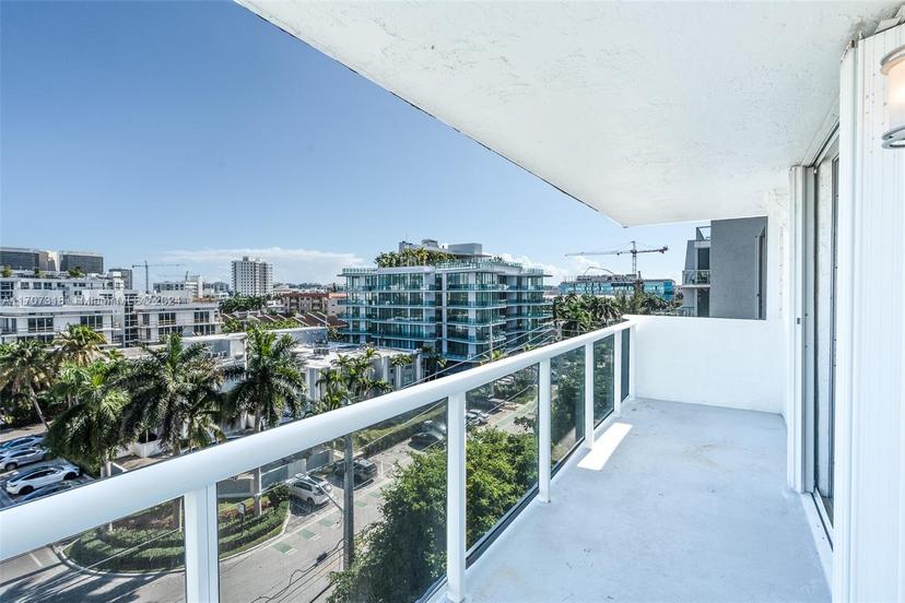 Picture of 10000 W Bay Harbor Dr # 625, Bay Harbor Islands FL 33154