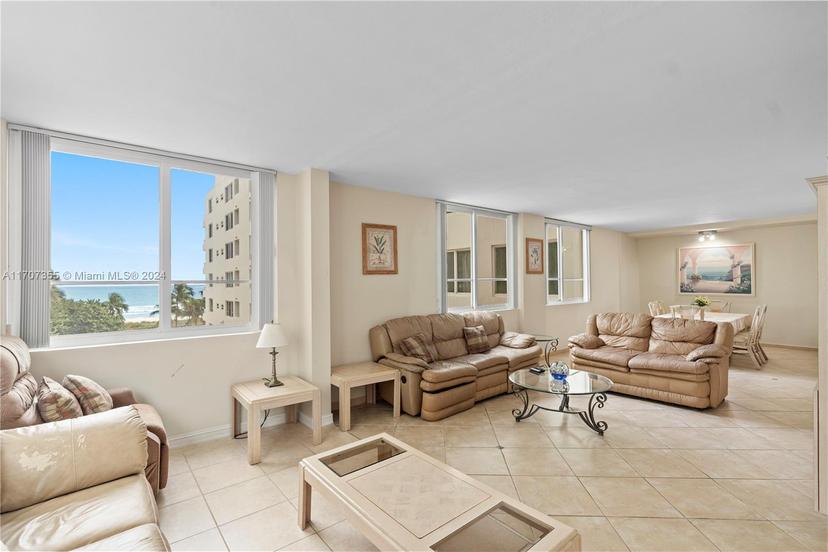 Picture of 5005 Collins Ave # 425, Miami Beach FL 33140