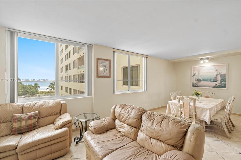 Picture of 5005 Collins Ave # 425, Miami Beach FL 33140