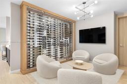 Picture of 1000 Brickell Plz, Miami, FL 33131