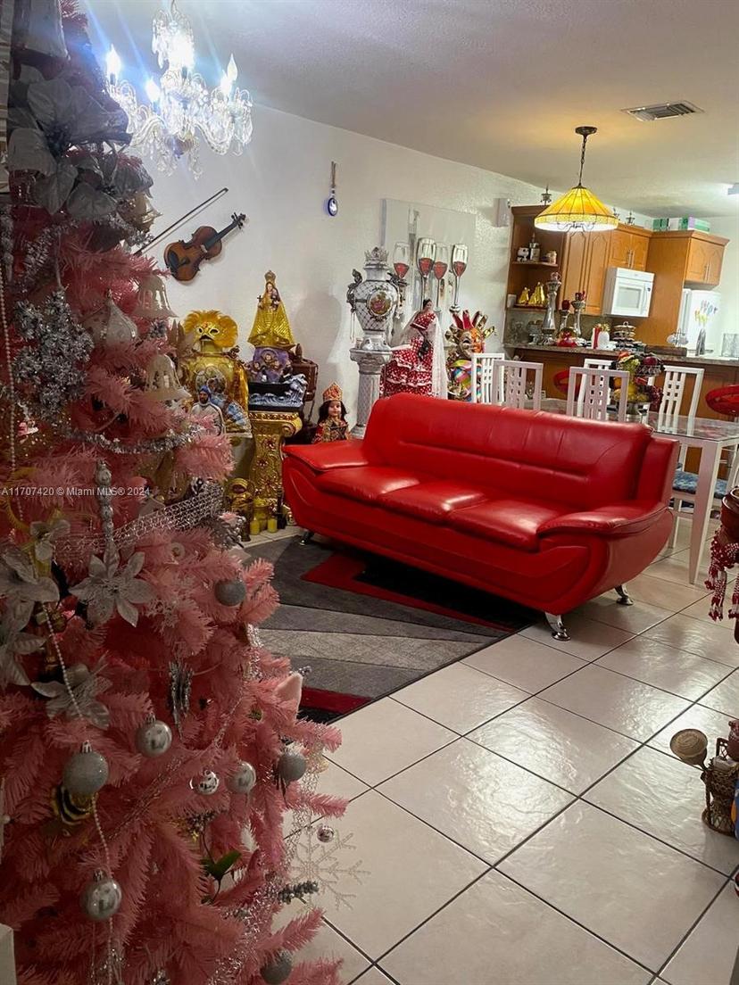 Picture of 1334 W 42Nd St # 3, Hialeah FL 33012