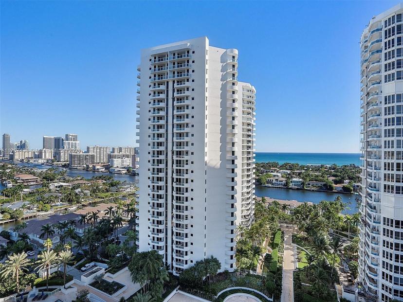 Picture of 21205 Yacht Club Dr # 2002, Aventura FL 33180