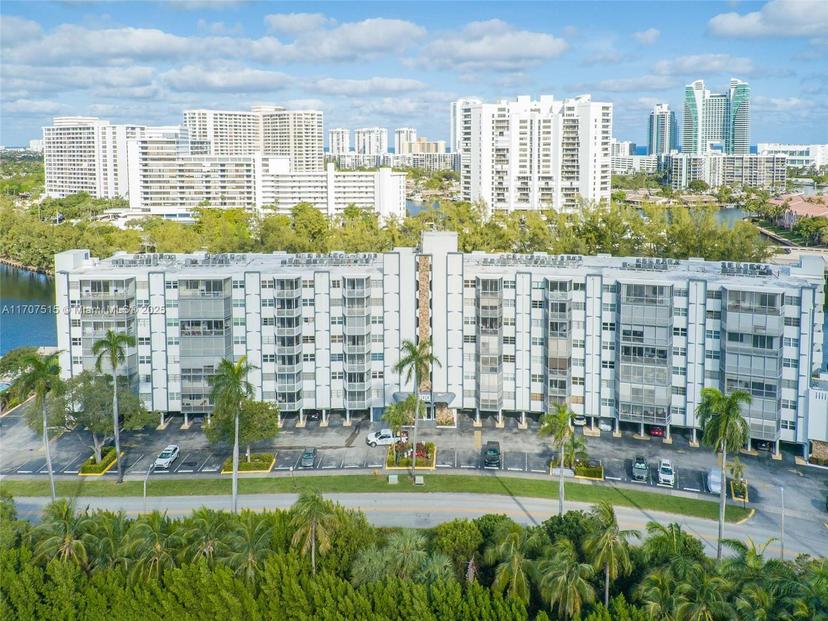 Picture of 300 Diplomat Pkwy # 711, Hallandale Beach FL 33009