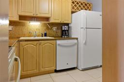 Picture of 1849 S Ocean Dr # 410, Hallandale Beach, FL 33009