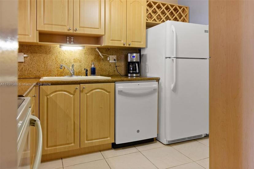 Picture of 1849 S Ocean Dr # 410, Hallandale Beach FL 33009