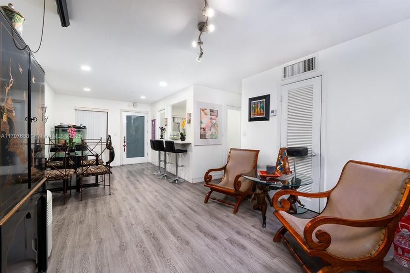 Picture of 1519 Drexel Ave # 203, Miami Beach FL 33139