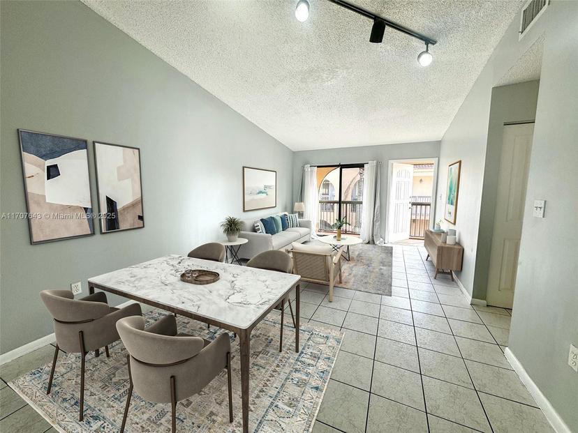 Picture of 18250 Mediterranean Blvd # 8, Hialeah FL 33015