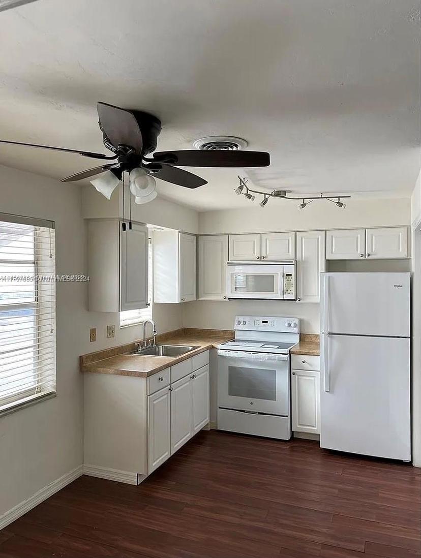 Picture of 3600 Jackson St # 8, Hollywood FL 33021