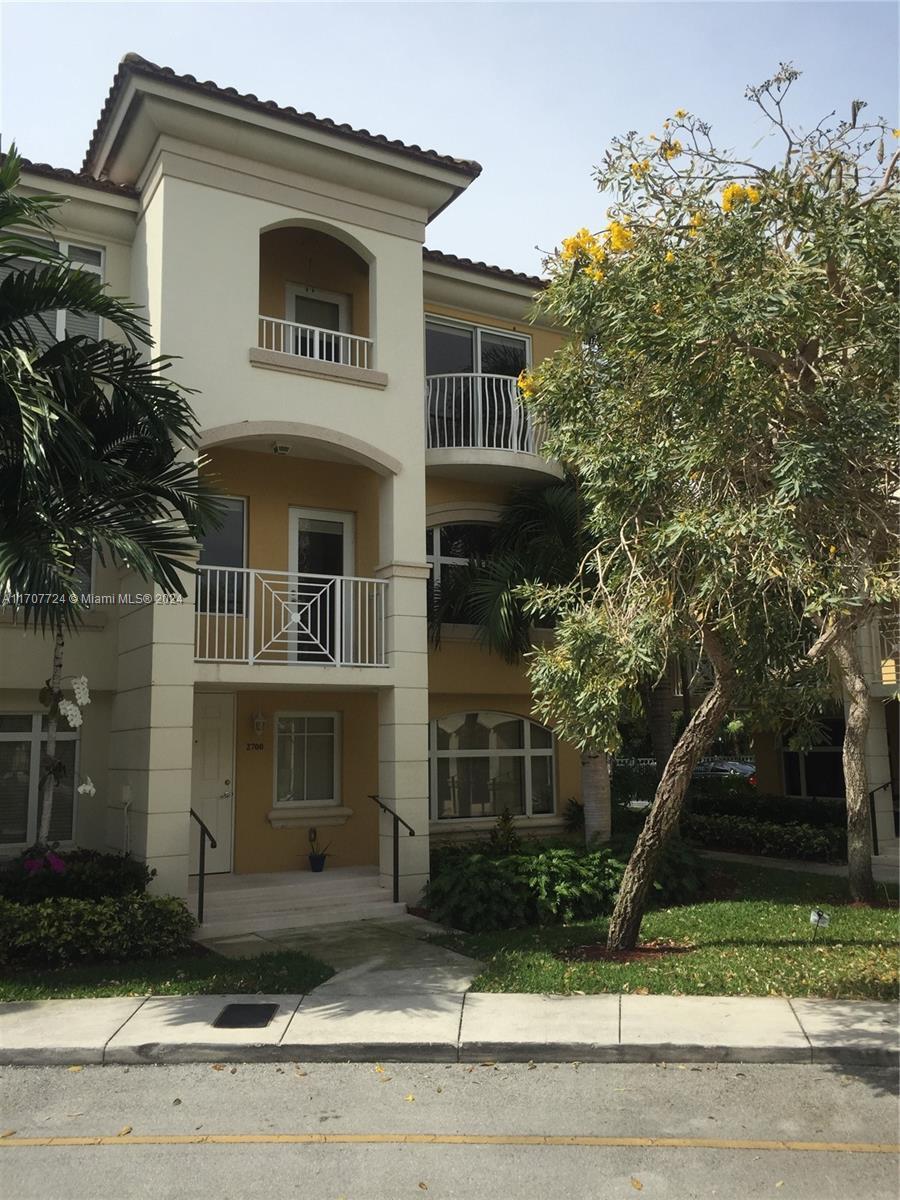 Picture of 2700 NE 184Th Ter # 126, Aventura, FL 33160