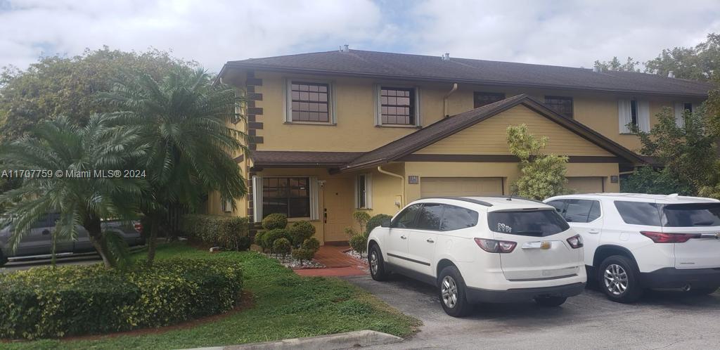 Picture of 1091 NE 209Th Ter # 1091, Miami, FL 33179