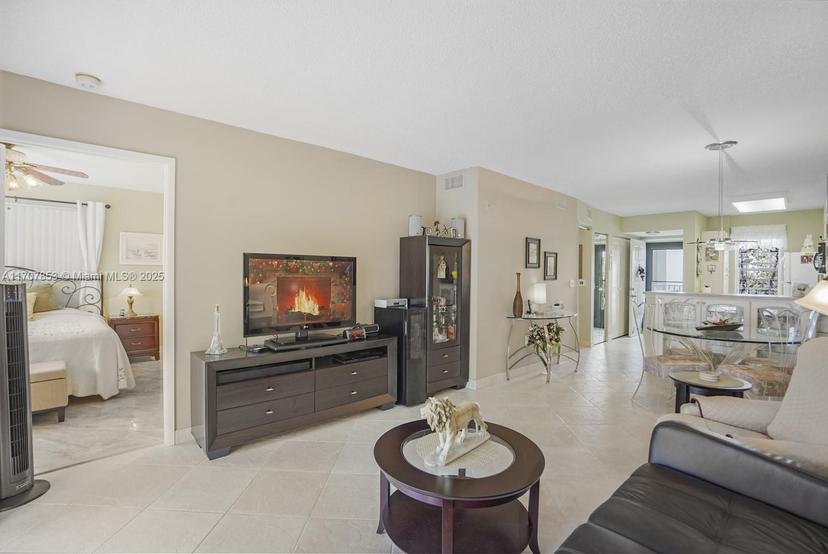Picture of 2236 N Cypress Bend Dr # 314, Pompano Beach FL 33069