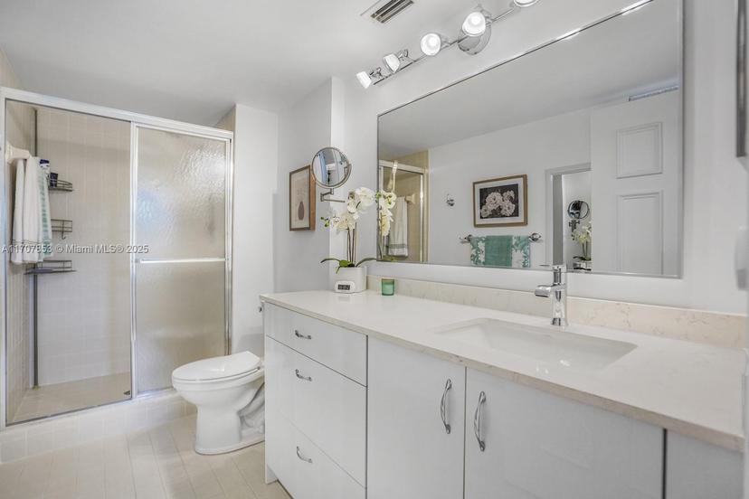 Picture of 2236 N Cypress Bend Dr # 314, Pompano Beach FL 33069