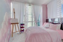 Picture of 18101 Collins Ave # 4609, Sunny Isles Beach, FL 33160