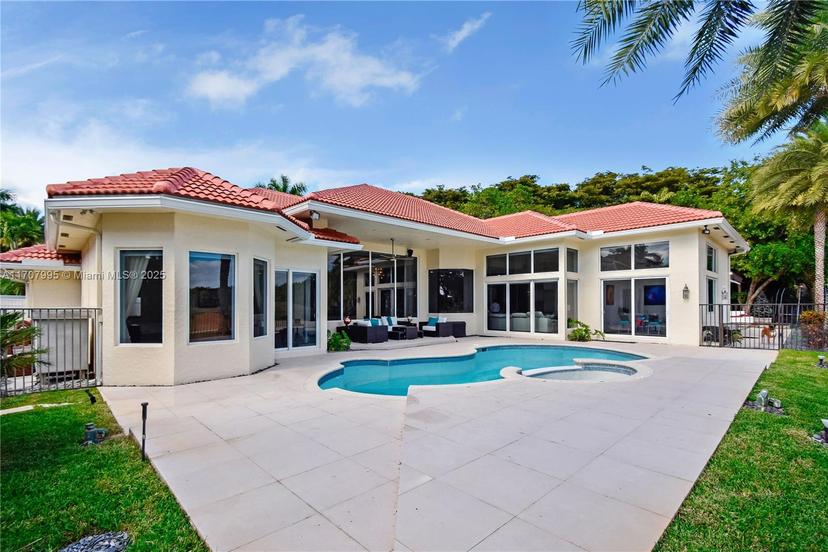Picture of 2445 Provence Cir, Weston FL 33327