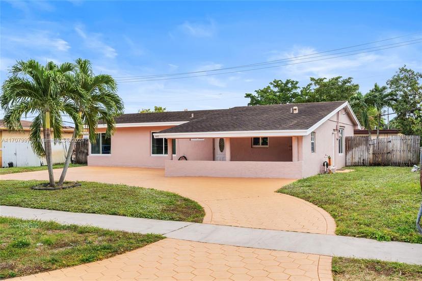 Picture of 1440 NW 179Th Ter, Miami Gardens FL 33169