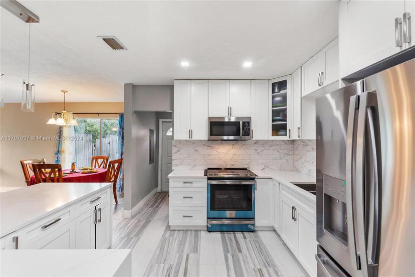 Picture of 1440 NW 179Th Ter, Miami Gardens FL 33169