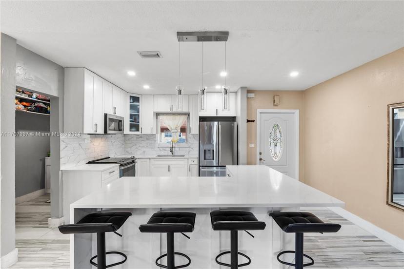 Picture of 1440 NW 179Th Ter, Miami Gardens FL 33169