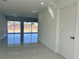 Picture of 437 Sailboat Cir, Weston, FL 33326