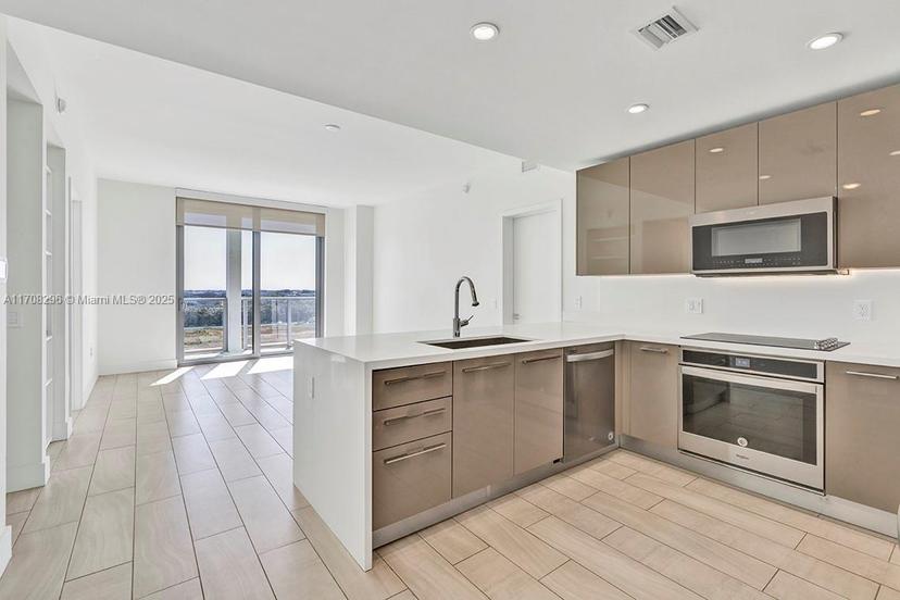 Picture of 2000 Metropica Way # 907, Sunrise FL 33323