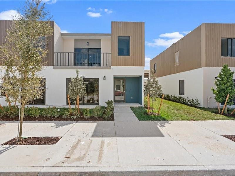 Picture of 14547 SW 262 St, Homestead FL 33032