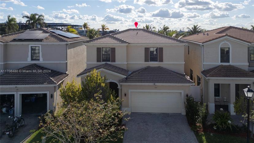 Picture of 724 NE 191St St, Miami FL 33179