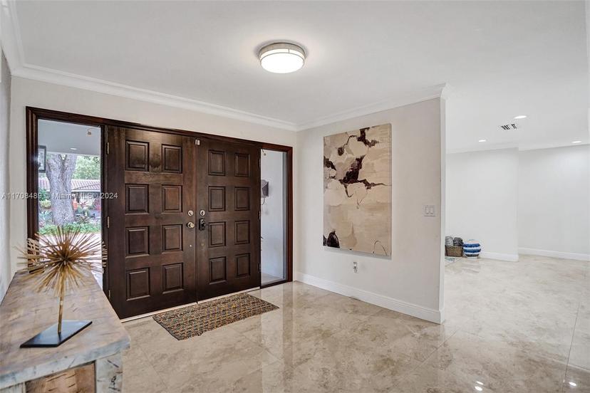 Picture of 2210 NE 203Rd Ter, Miami FL 33180