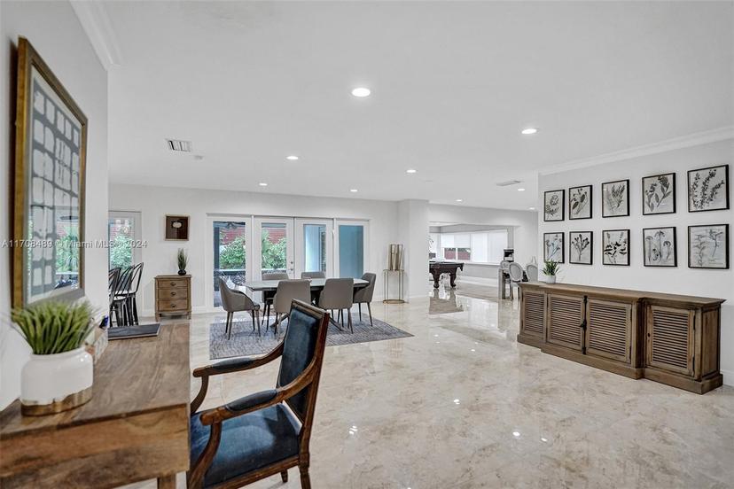 Picture of 2210 NE 203Rd Ter, Miami FL 33180