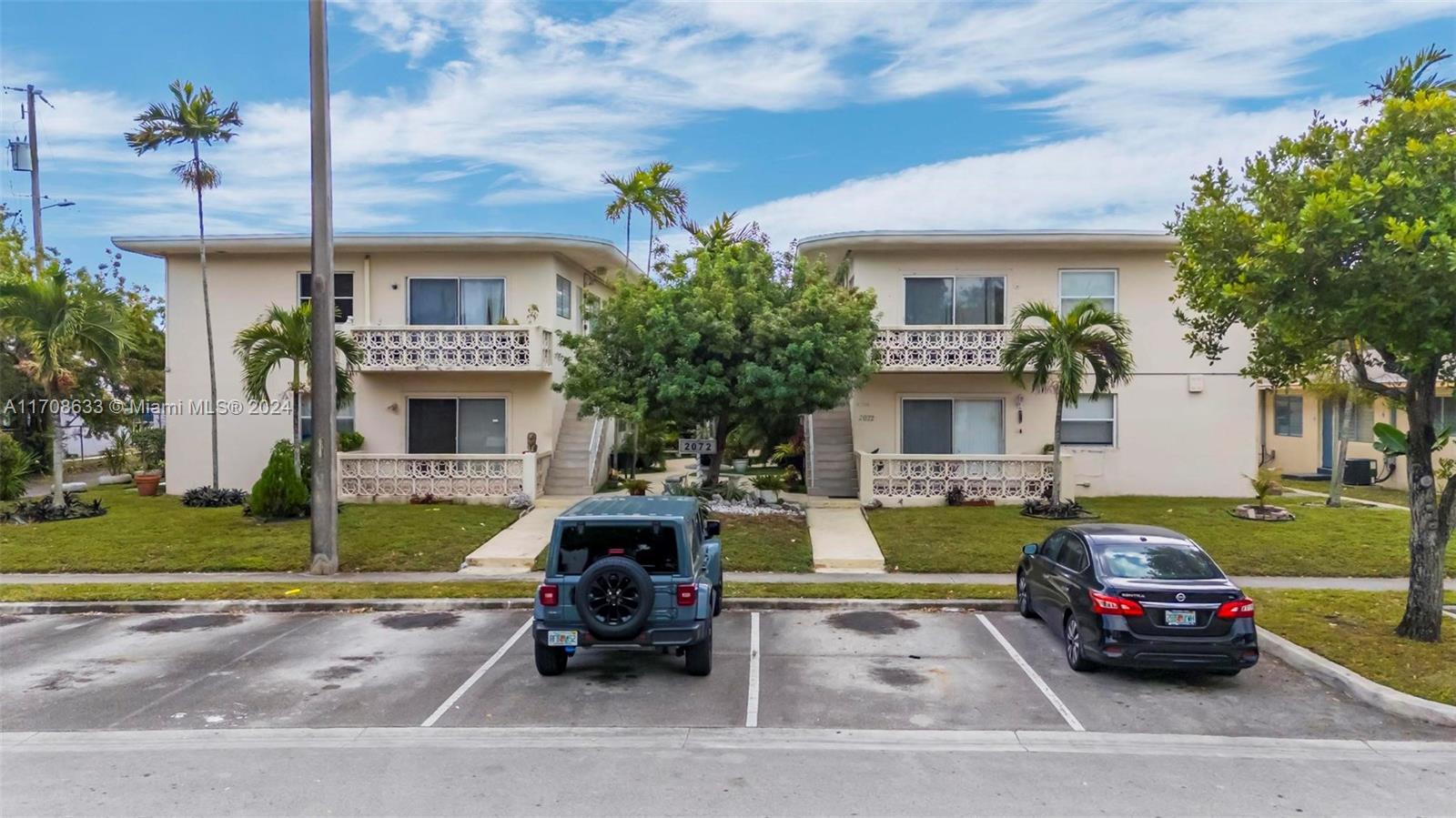 Picture of 2072 NE 169Th St # 10, North Miami Beach, FL 33162