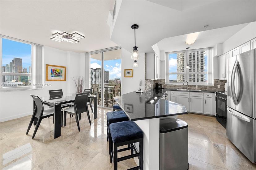 Picture of 2000 N Bayshore Dr # 1502, Miami FL 33137