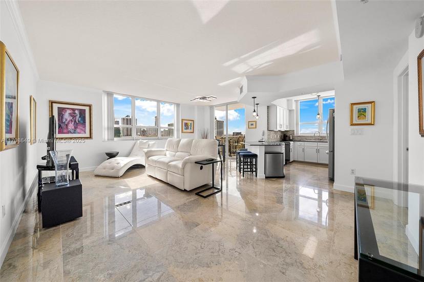 Picture of 2000 N Bayshore Dr # 1502, Miami FL 33137