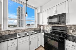 Picture of 2000 N Bayshore Dr # 1502, Miami, FL 33137