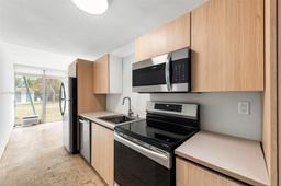 Picture of 1155 103Rd St # 7A, Bay Harbor Islands, FL 33154