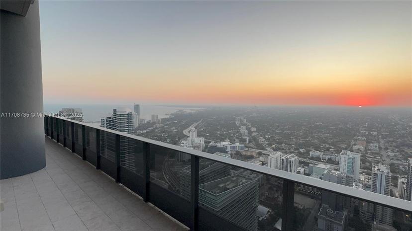 Picture of 1000 Brickell Plz, Miami FL 33131